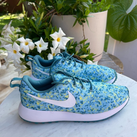 🐠Nike perfect day🐠-Comfy and light 🐠New - - Picture 4 of 8